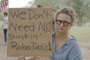 任丘特斯拉在得州奥斯汀遭遇抗议活动：反对马斯克Robotaxi计划